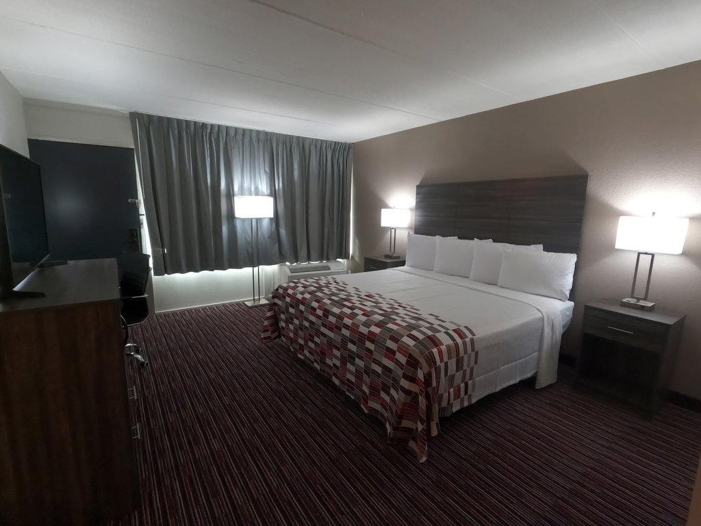 Hotel Red Roof
