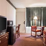 Red Roof Inn Reading