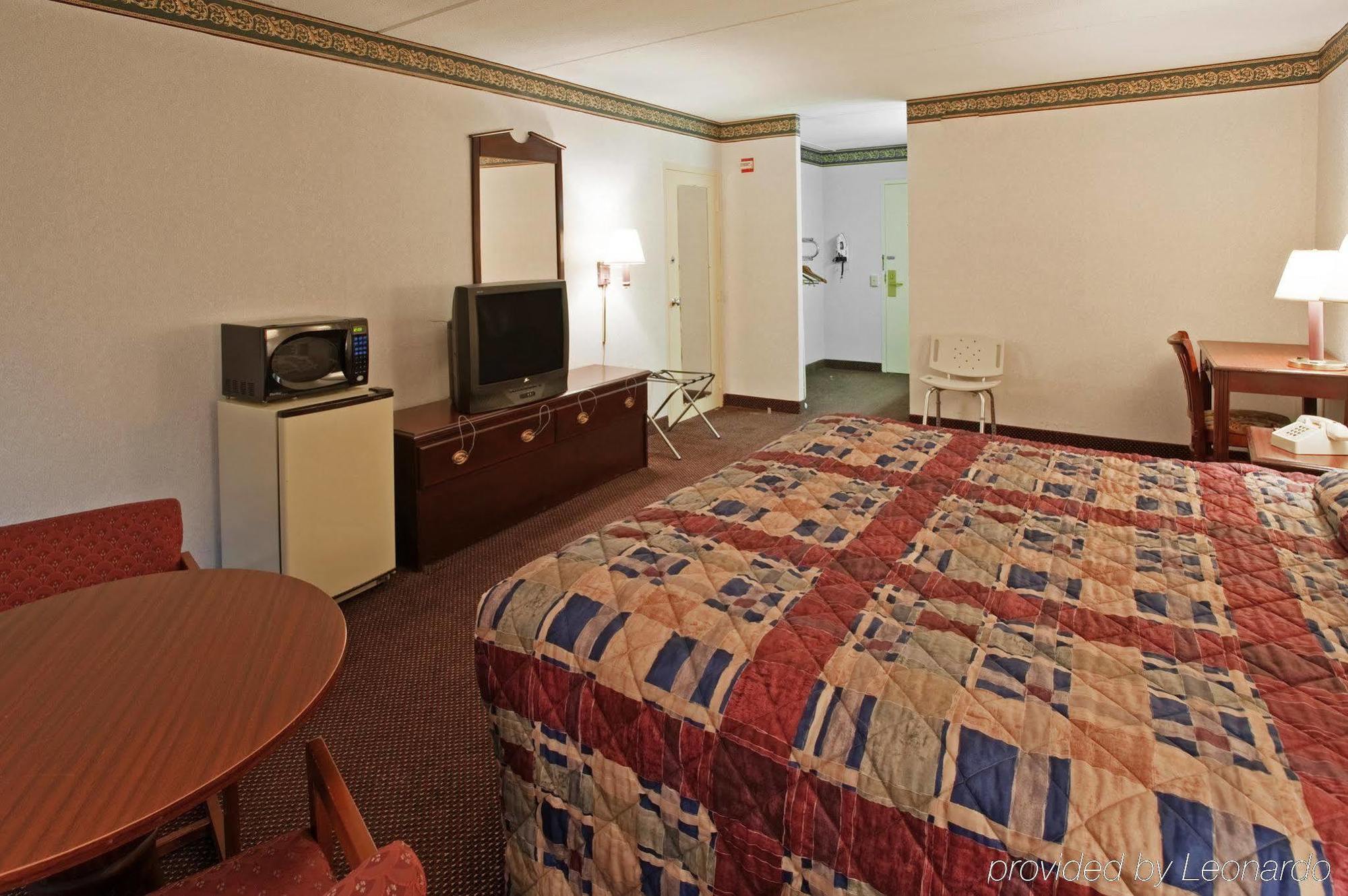 Hotel Red Roof